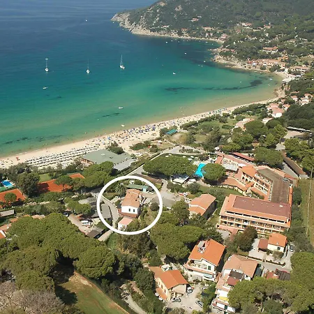 Le Maree Marina *
